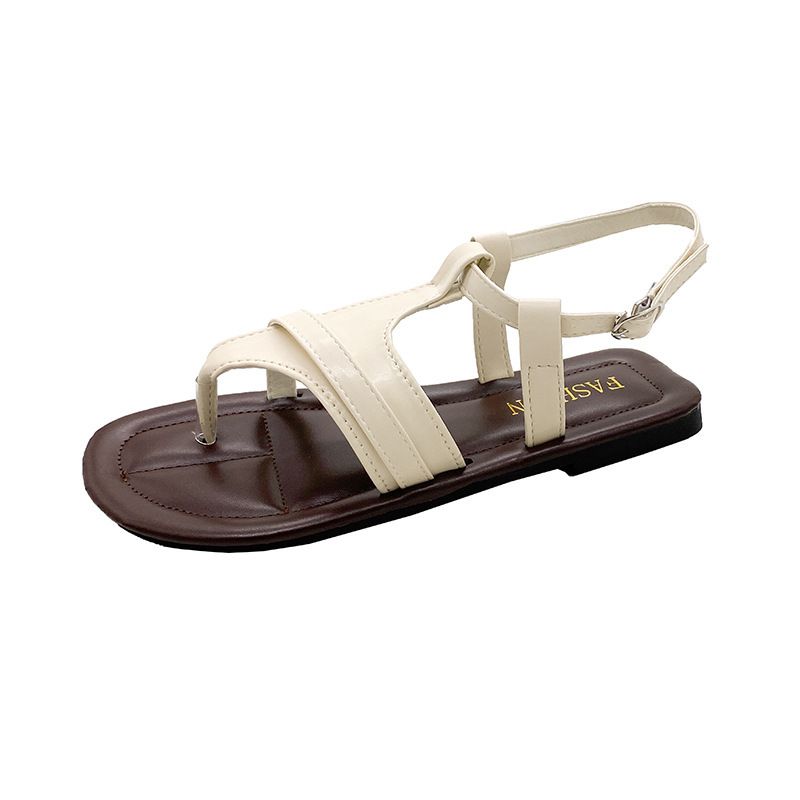 Clip-toe casual flat sandals for women to wear 2025 summer new round - toed buckle flat Roman shoes