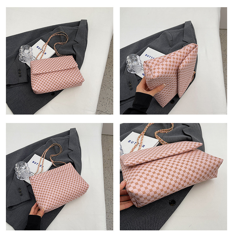 2024 New Texture Simple Bag Pattern Trend Simple Casual Shoulder Bag Western Style Small Diagonal Small Square Bag