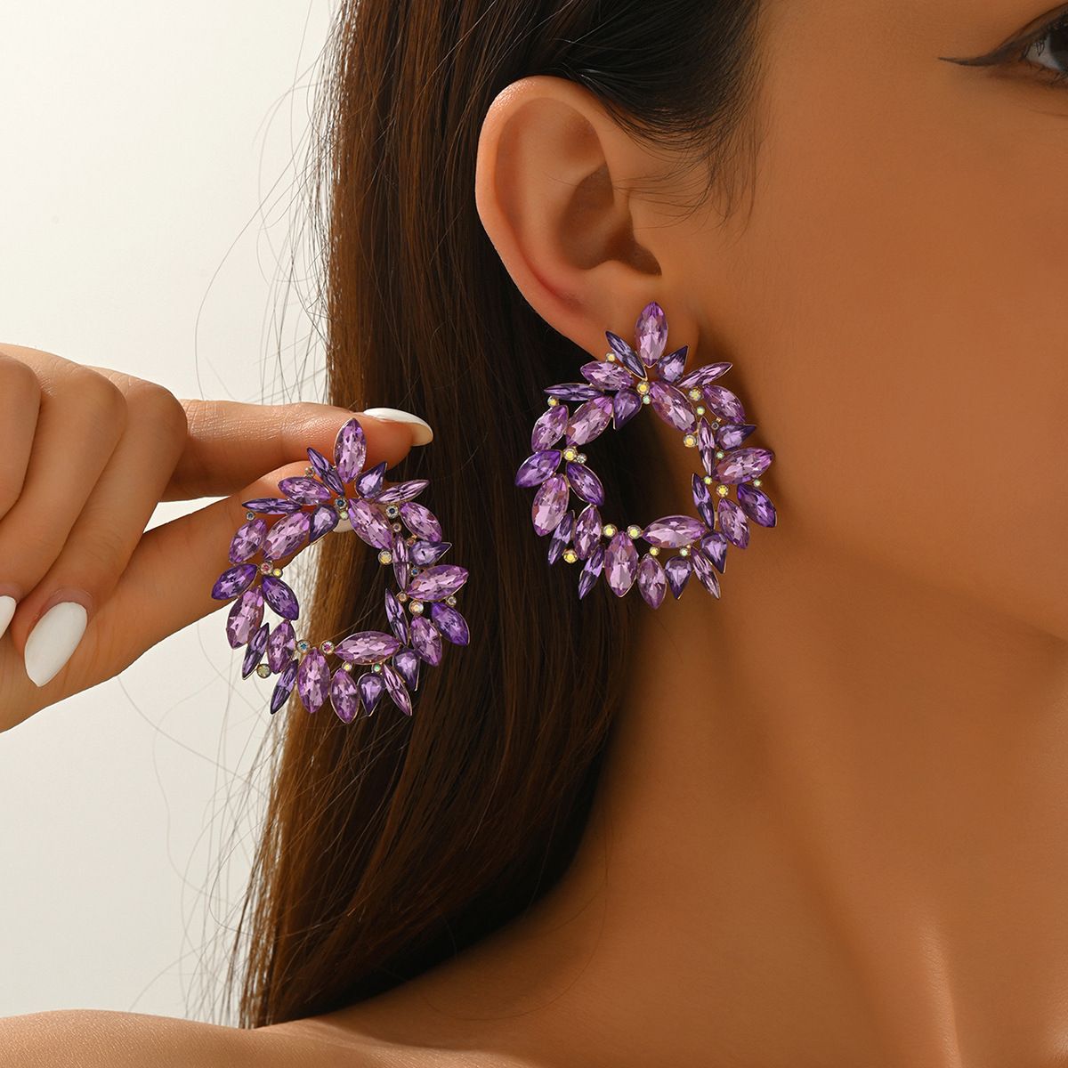 Elegant Purple Crystal Wreath Earrings, Marquise Cut Rhinestone Floral Hoop Design, Sparkling Statement Drop Earrings for Women, Perfect for Parties, Weddings & Evening Occasions
