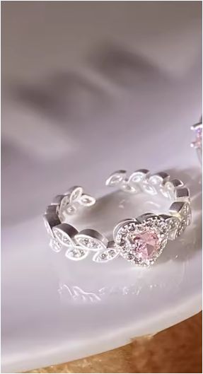 Diamond Promise Hollow Heart Shape Engagement Rings- Pink Heart Zirconia Finger Rings For Lovers Bridal Jewellery
