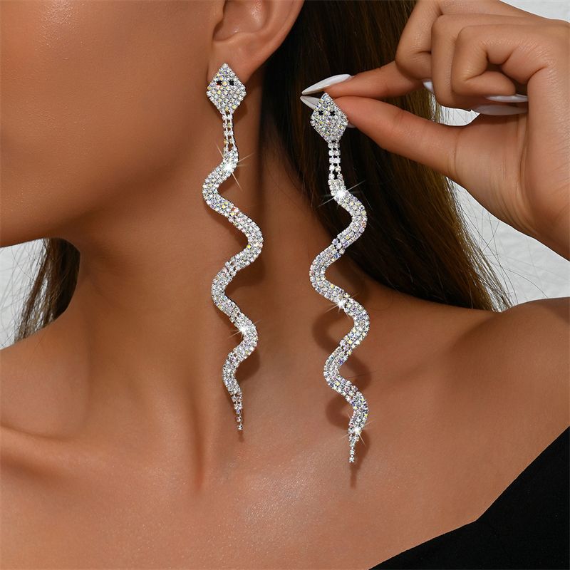 Women Snake Rhinestone Earrings Lady Fashion Party Earring Ladies Ear Rings Elegant Jewellery Woman Diamond Jewelry Earing