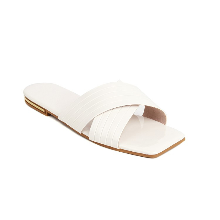 	
Women's Flat European Outdoor Summer Fashion Red Slippers Versatile Sexy Plus Size 35-43 Comfortable Beach Cross Strap Sandals