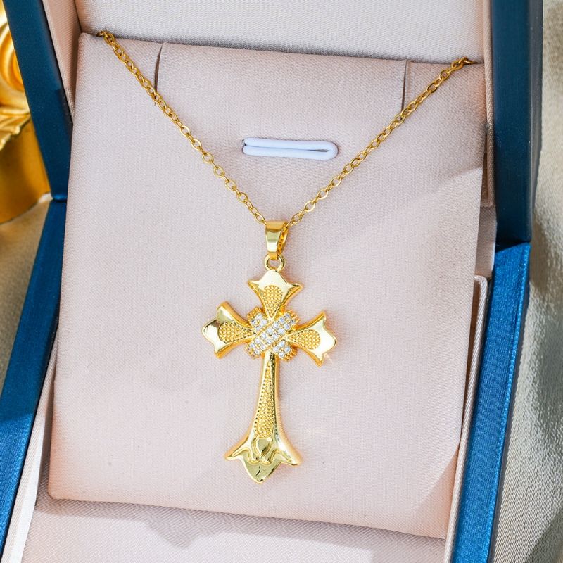 Necklace，Cross titanium steel necklace，Light luxury, diamond, studded, cross necklace CRRSHOP free shipping jewelry gold cross pendant necklace