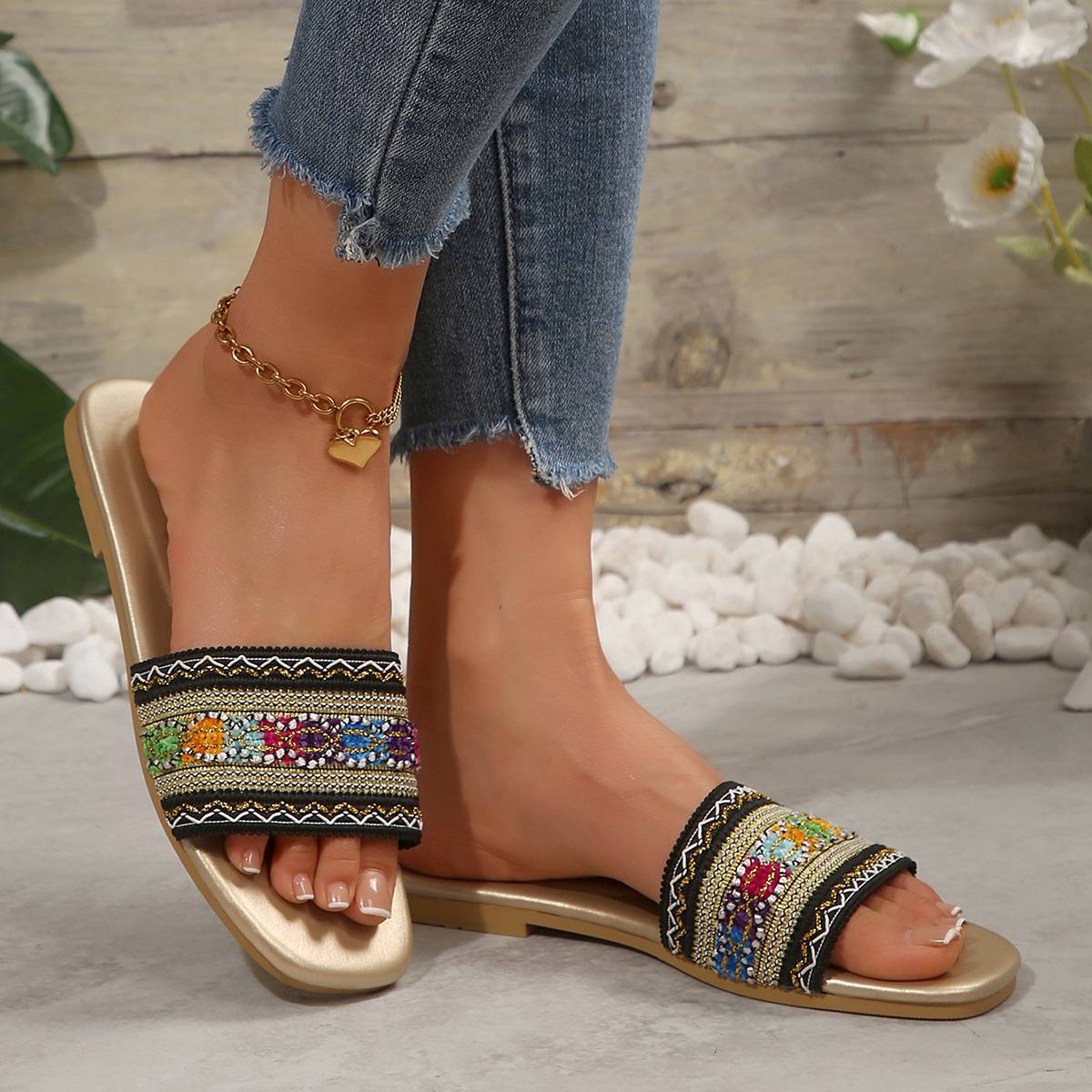 Women's Bohemian Embroidered Flat Slide Sandals, Colorful Floral Beaded Open-Toe Slippers, Ethnic Style Summer Beach Slides, 2 Colors Available, EU Size 36-41
