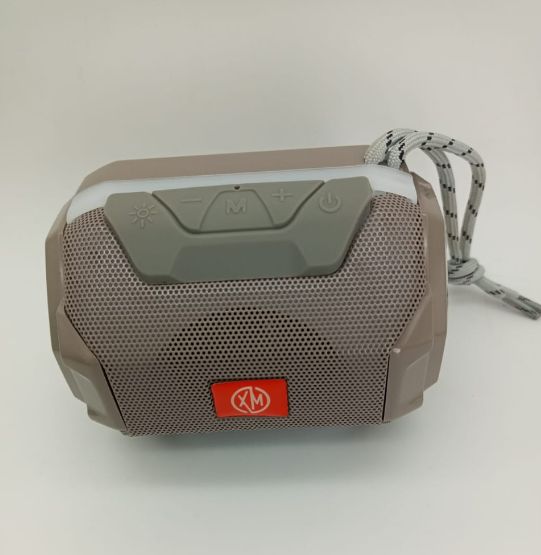 Wireless outdoor 5.0 Handy LED Flash Light Portable speakers Music surround Stereo Speaker A005