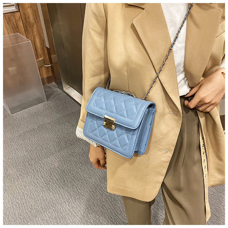 Autumn and winter advanced sense chain simple sense black niche design small CK bag female 2021 new tide diagonal slung all match