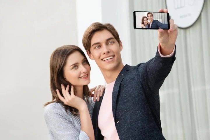  OPPO F5 Refurbished Phone 4G Dual SIM 6.0'' FHD+Full Screen 4GB+ 64GB Fingerprint & Fack Unlock 3200mAh Battery Front Camera 16MP Back Camera 13MP Helio P23
