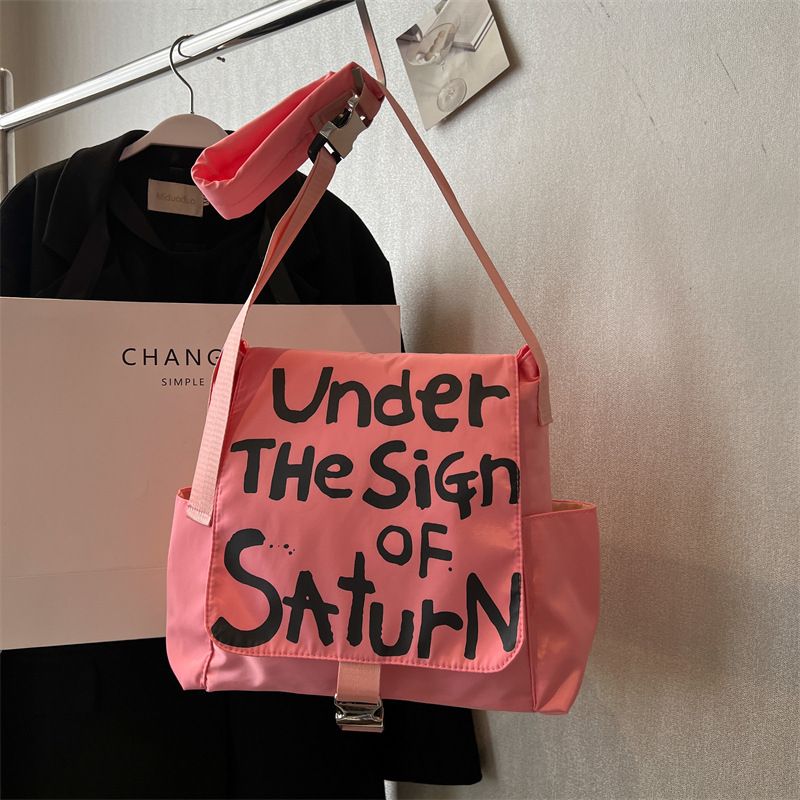 8541 Women's Niche Graffiti Letter Shoulder Bag Large Capacity Crossbody Bag