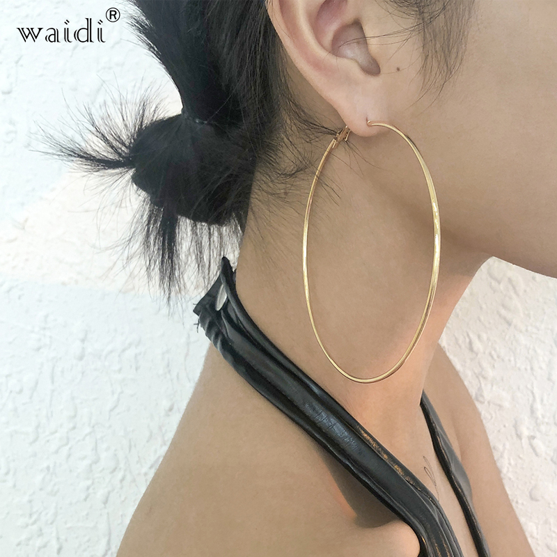 Waidi Punk Style Personalized Trendy Alloy Jewelry For Women Small Perforation Oversized Hoop Earrings Wedding Gift E9854