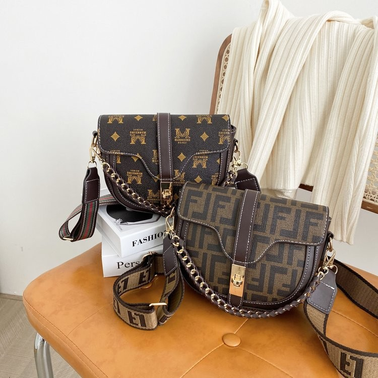 1104 Designer Ladies Purses Chain Sling Bags Women Handbags Luxury Cross-body Bag
