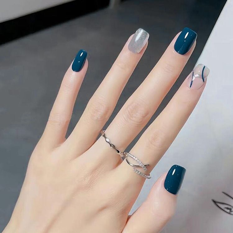 Women Fake Nails Blue Color Short Style Easy Wear 