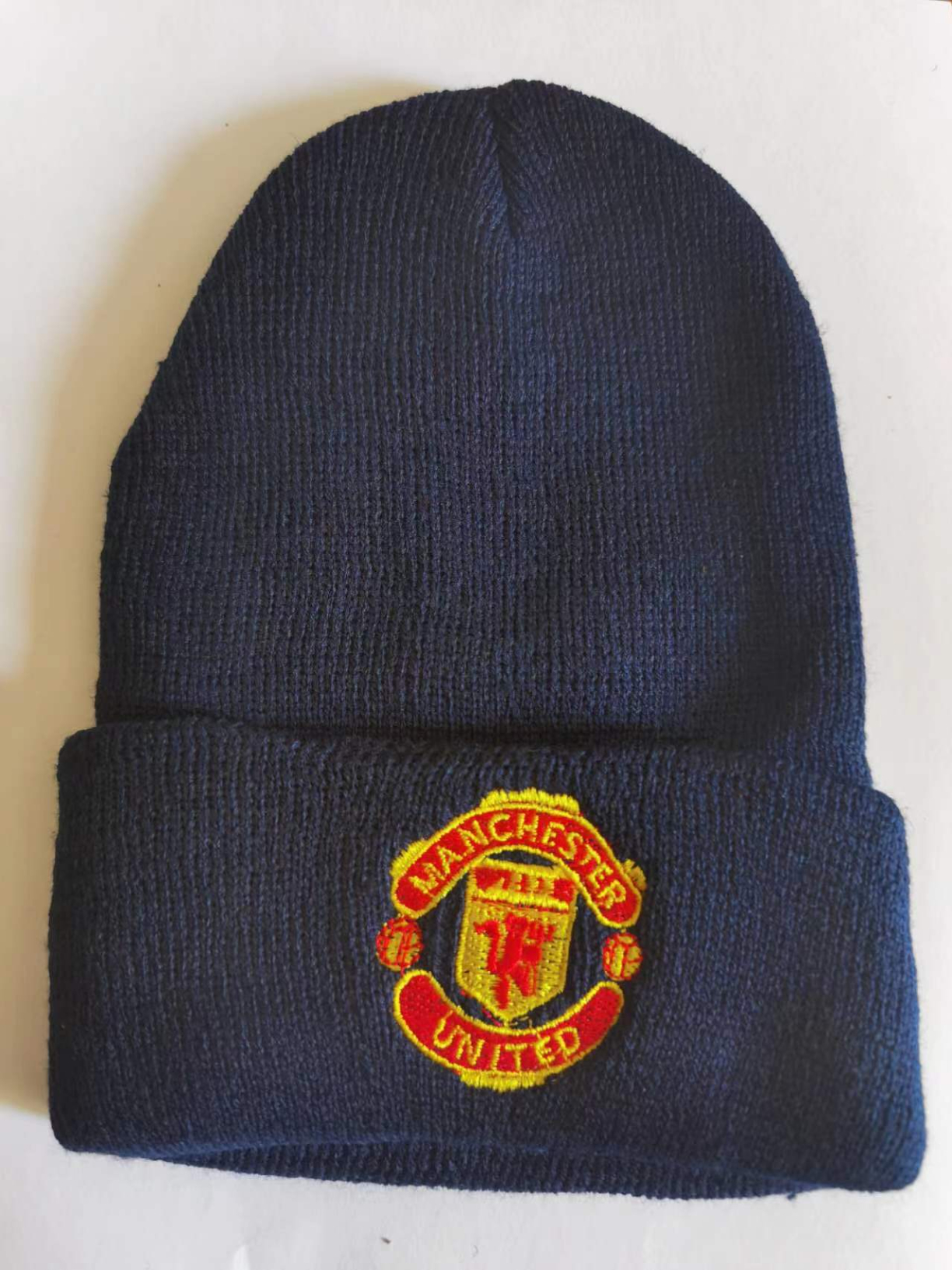 European And American Manchester United Fans Embroidered Knitted Woolen Cap Warm And Versatile C Ronaldo Fans Winter Hat Red one size