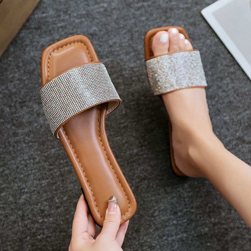 Square head flat flat comfortable slippers 2024 new women's drag outside to wear Europe and the United States large size leisure beach sandals 9934