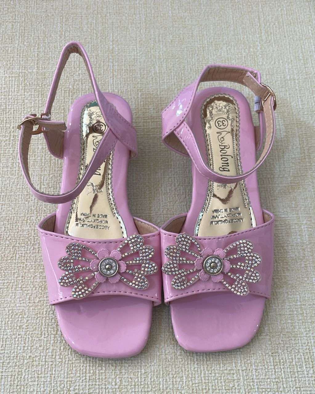 Girls fashion elegant butterfly crystal design pink sandals
