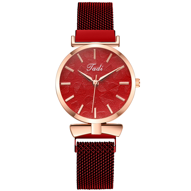 GD1026 Fashion Women Watch Embossed Leaf Face Quartz Stainless Steel Magnetic Mesh Band Ladies Watches