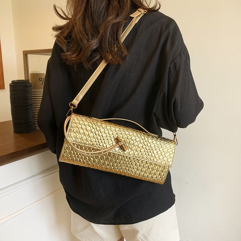 Woven Evening Bag Baguette Accordion Bag Horizontal Handheld Shoulder Crossbody Bag

