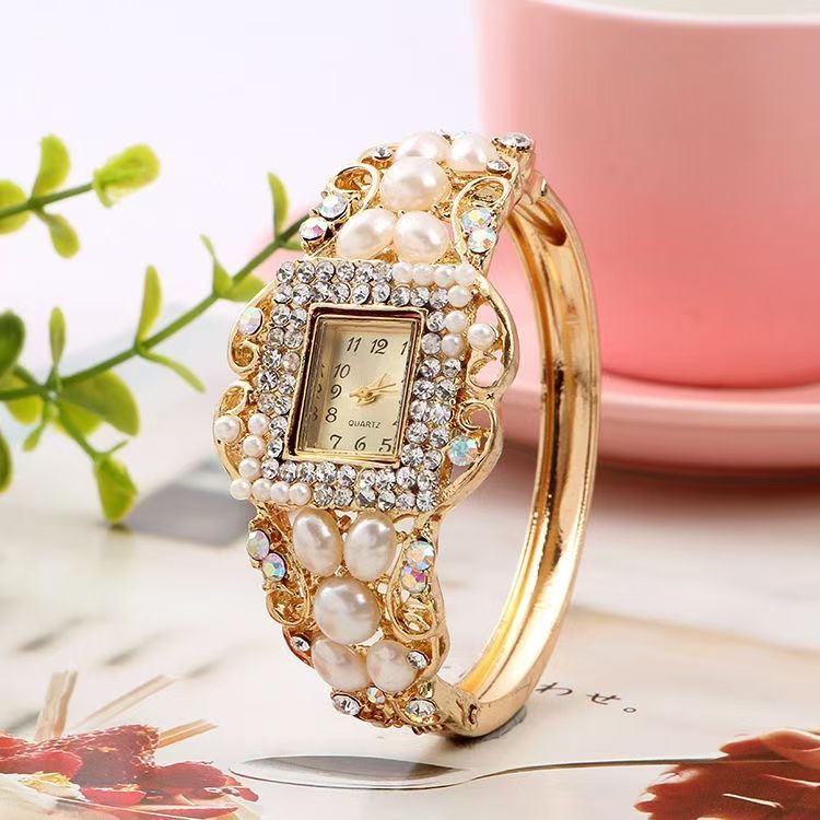 Digital Watch Stylish Handmade Pearl And Diamond Gold Bracelet Exquisite Ladies Watch