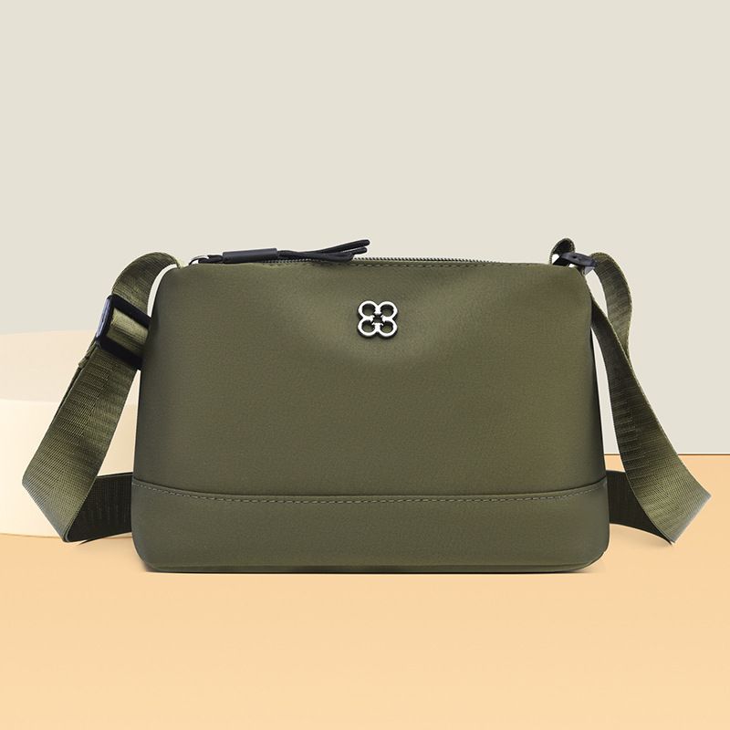 New Nylon Shoulder Bag Casual Simple Large Capacity Women Shoulder Bag Lightweight Versatile Texture Crossbody Bag for Ladies
