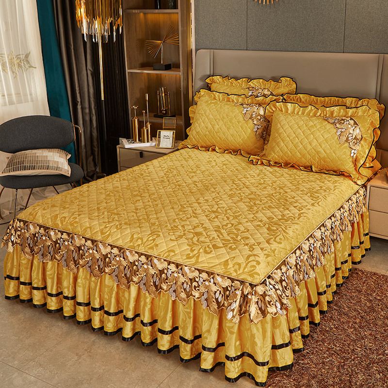 Bedding four piece set 150*200cm bed,180*220cm bed ,200*220cm bed Duvet cover, bed sheet, 2 pillowcases 4-piece set CRRSHOP Velvet Simmons bed cover, single piece, cotton clip, thick crystal velvet bed skirt, anti slip bed cover, dust cover