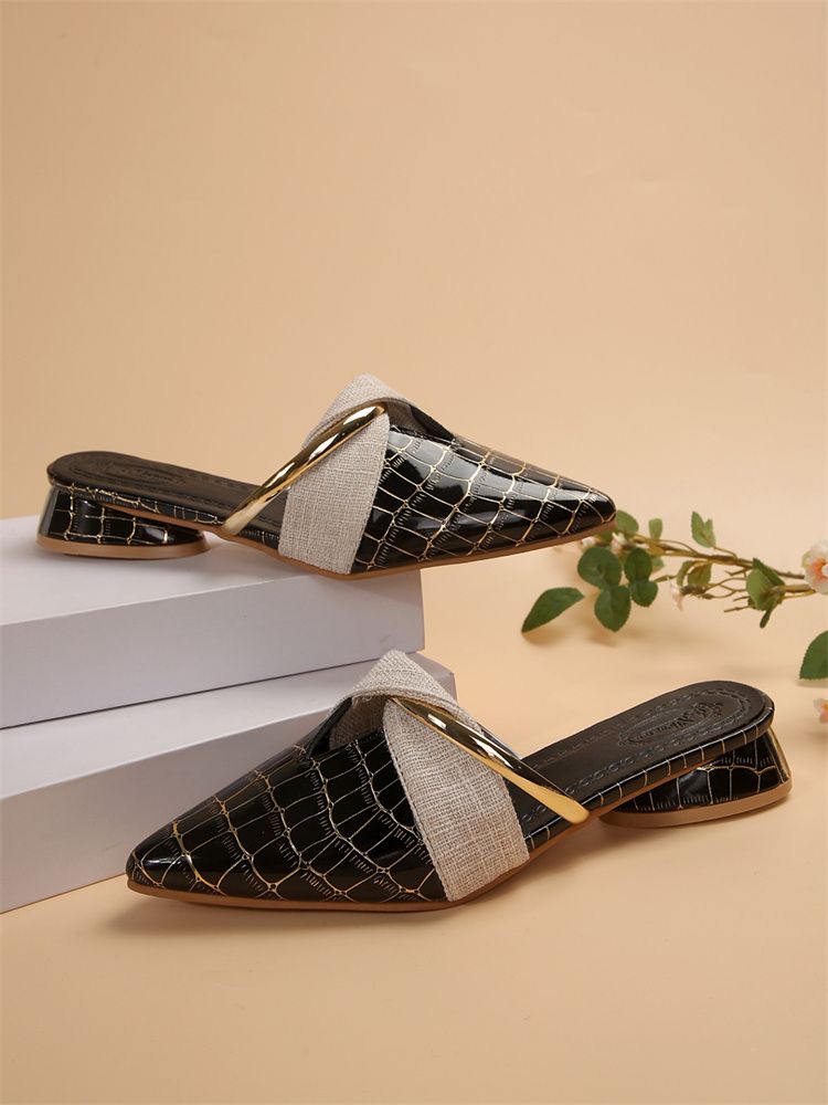 2025 Spring New Style Pointed Toe Snake Print Mule Sandals Women's Plus Size Low Heel Outdoor Sexy Fashion Foreign Trade Slippers
