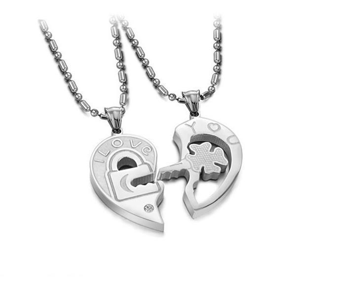 262 stainless Steel His and Her Heart Lock Key Matching Puzzle Couples Pendant Necklace for Lovers Valentine's Day Engagement Gift