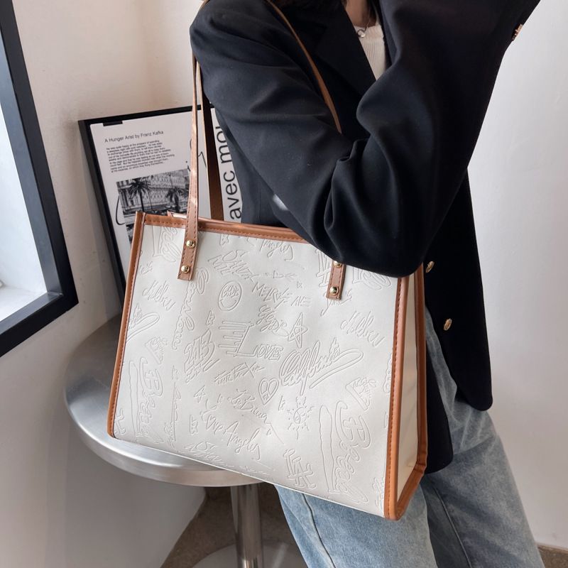 Large capacity bag women 2024 new fashion fashion simple atmosphere ins commuter bag shoulder bag