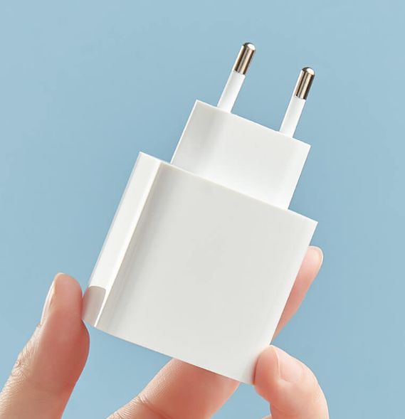 Mi 33W Wall Charger (Type-A + Type-C)Powerful, fast flash charging
