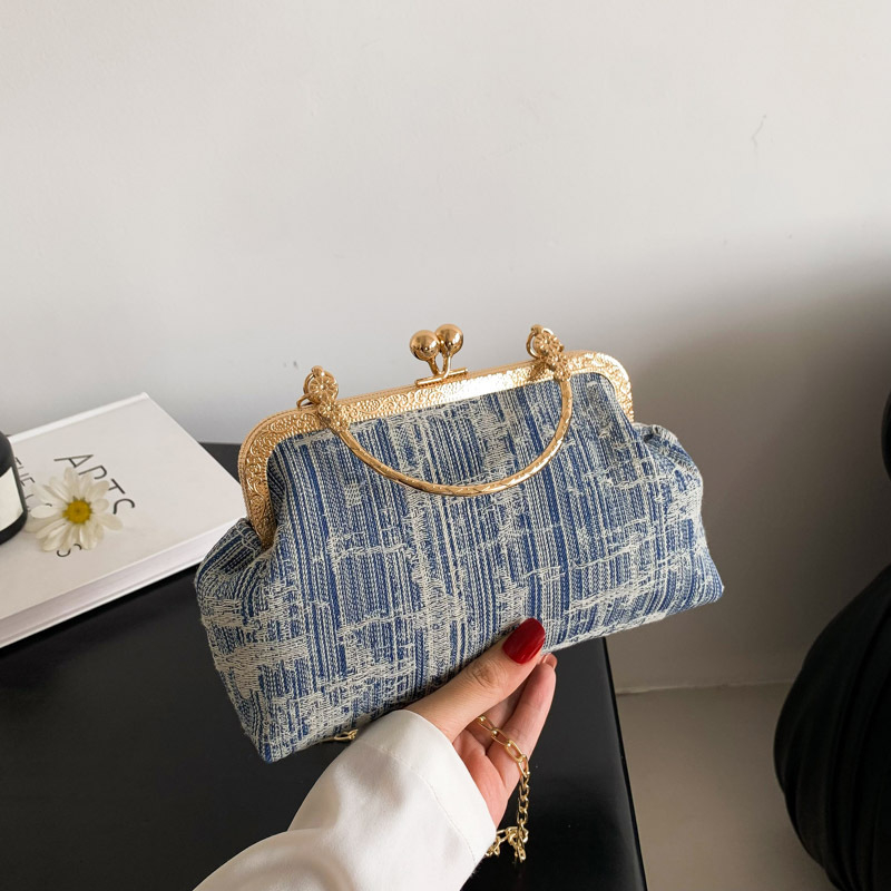 WJ88170 New Retro Chinese Style Simple Fashion Embroidery Chain One Shoulder Shell Bag Casual Cross body Bag