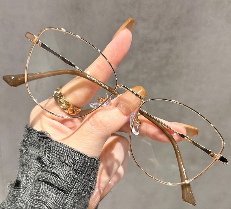 Women Gold Wire Cat Eye Glasses Frame, Aesthetic Pure Desire Style, Anti Blue Light Eyeglasses, Slim Face No-makeup Eyewear, Lightweight Metal Frame for Student Office Daily Wear