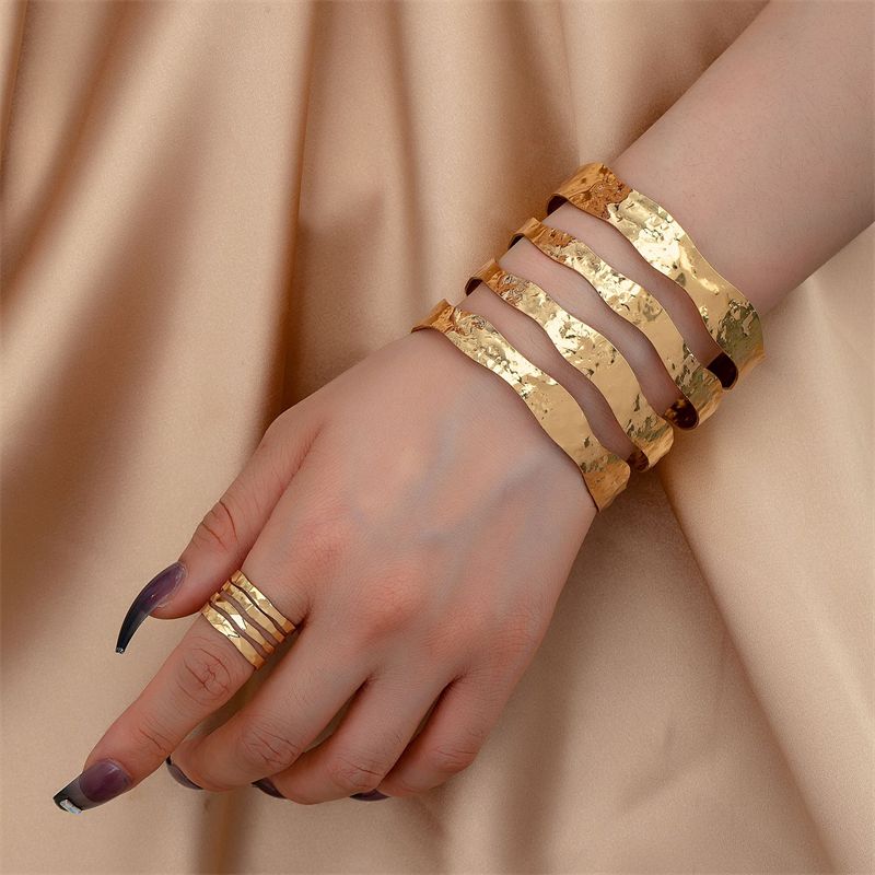 1647A 【Bracelet + Ring】 Women 2-Piece Jewelry Set Ladies Luxury Fashion Alloy Bangle And Rings Lady Accessory Accesories Female