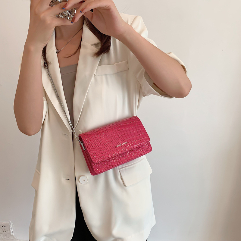 CC&2002 Retro Style Crocodile Pattern Single Shoulder Bag Versatile Chain Cross-body Bag Layer Multi-functional Bag