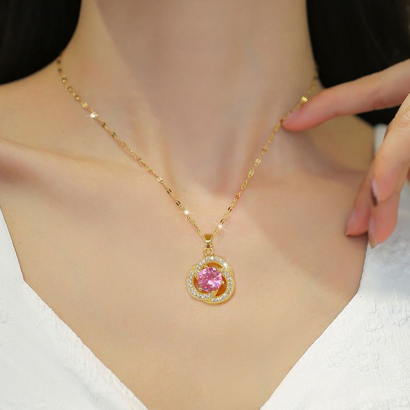 Women Three Circle Floral Pendant Necklace G111 Titanium Steel Lip Chain Gold Plated Pink Cubic Zirconia Clavicle Chain Hypoallergenic Waterproof Anti-Fade Dainty Luxury Jewelry For Daily Dating Wedding Banquet Party Ladies Fashion Rhinestone Neck Accessories Gift
