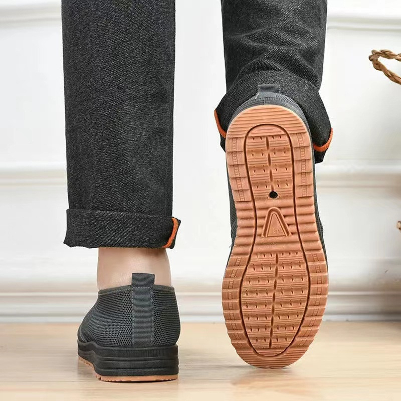 A06 Men Cloth Shoes Breathable Thick-Soled Soft Sole Lightweight Non-Slip Casual Shoes