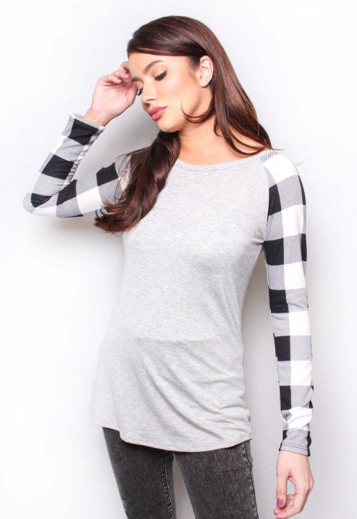 Women's Long Sleeve Round Neck Plaid Raglan Top