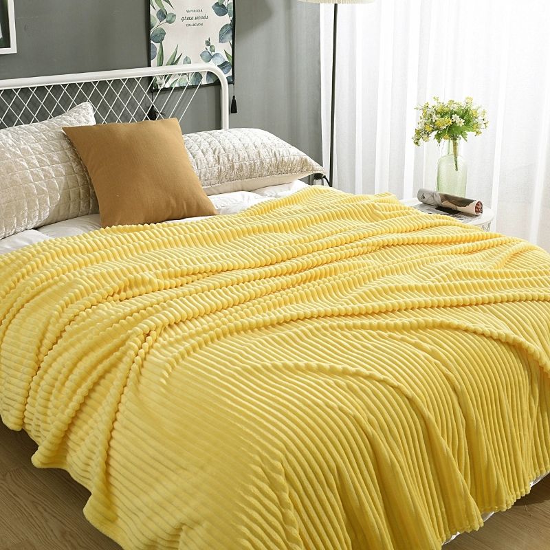 50*70cm ,70*100cm,100*150cm,120*200cm,150*200cm,180*200cm,200*230cm Magic Velvet Blanket CRRSHOP free shipping Soft and comfortable Holiday gifts
