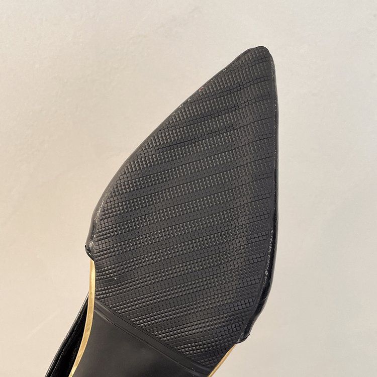 High-heeled women 2025 summer new pointy half bag thick heel sandals female bag head low heel shallow mouth all build slippers