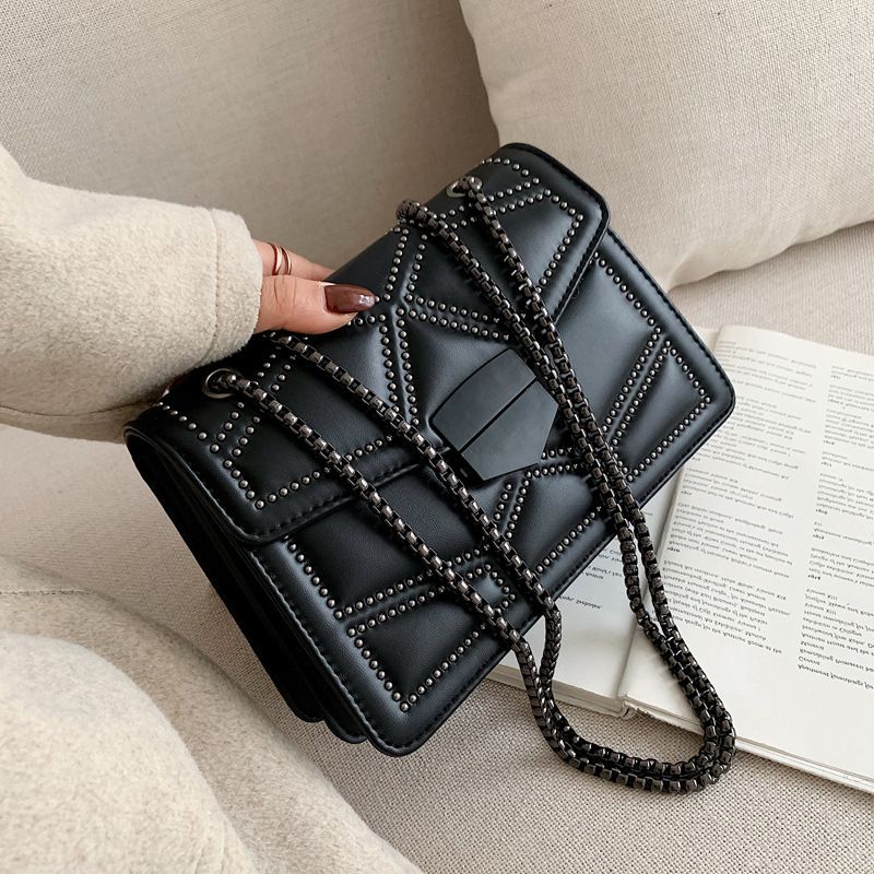 Black bag women's bag 2024 new fashion Korean version chain shoulder cross PU small square bag