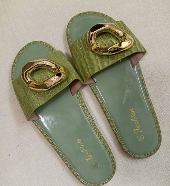 Summer fashion flat personality metal casual slippers women shoes chic plus size outdoor beach slide&slippers