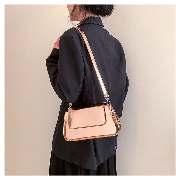 Shoulder bags female Mobile phone bag apparel European and American trends laser Bright surface Small square bag Leisure Versatile Single shoulder Crossbody bag CRRSHOP women gold black green silvery orange blue present