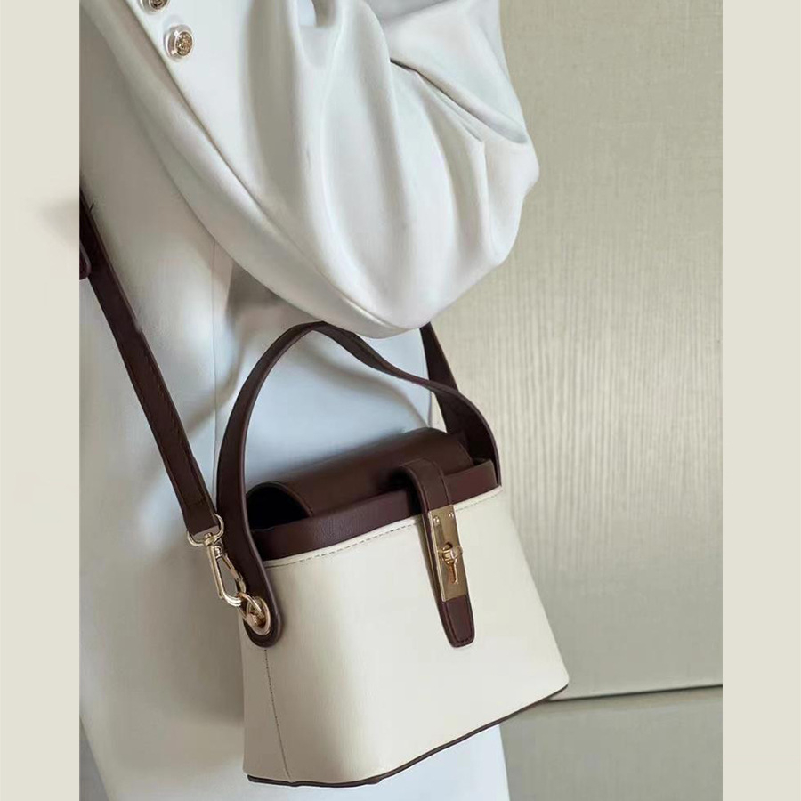 1023 Women's Color-Block Three-dimensional Tote Box Bag Niche Design One Shoulder Crossbody Bag