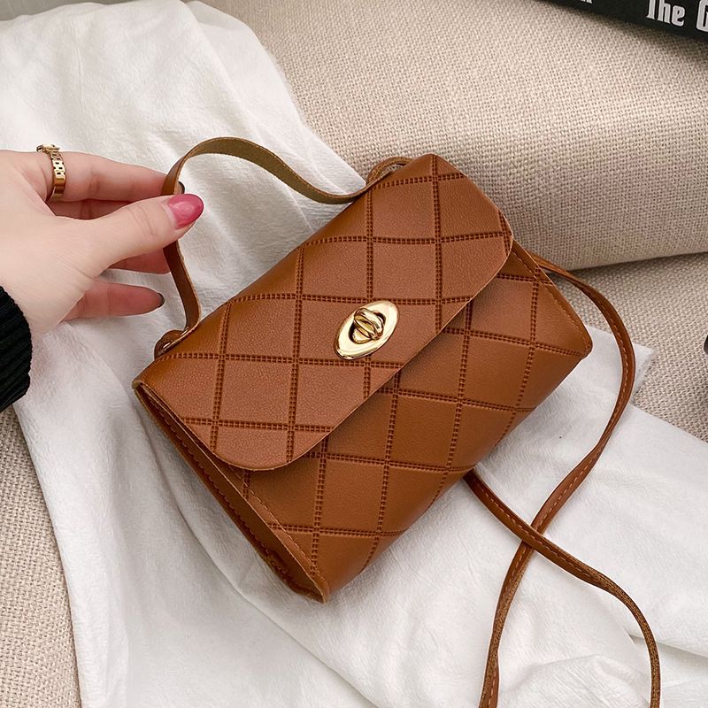 Diamond Quilted Shoulder Bag for Women, New Arrival, Versatile Fashion, Minimalist Crossbody & Handheld Small Square Bag
