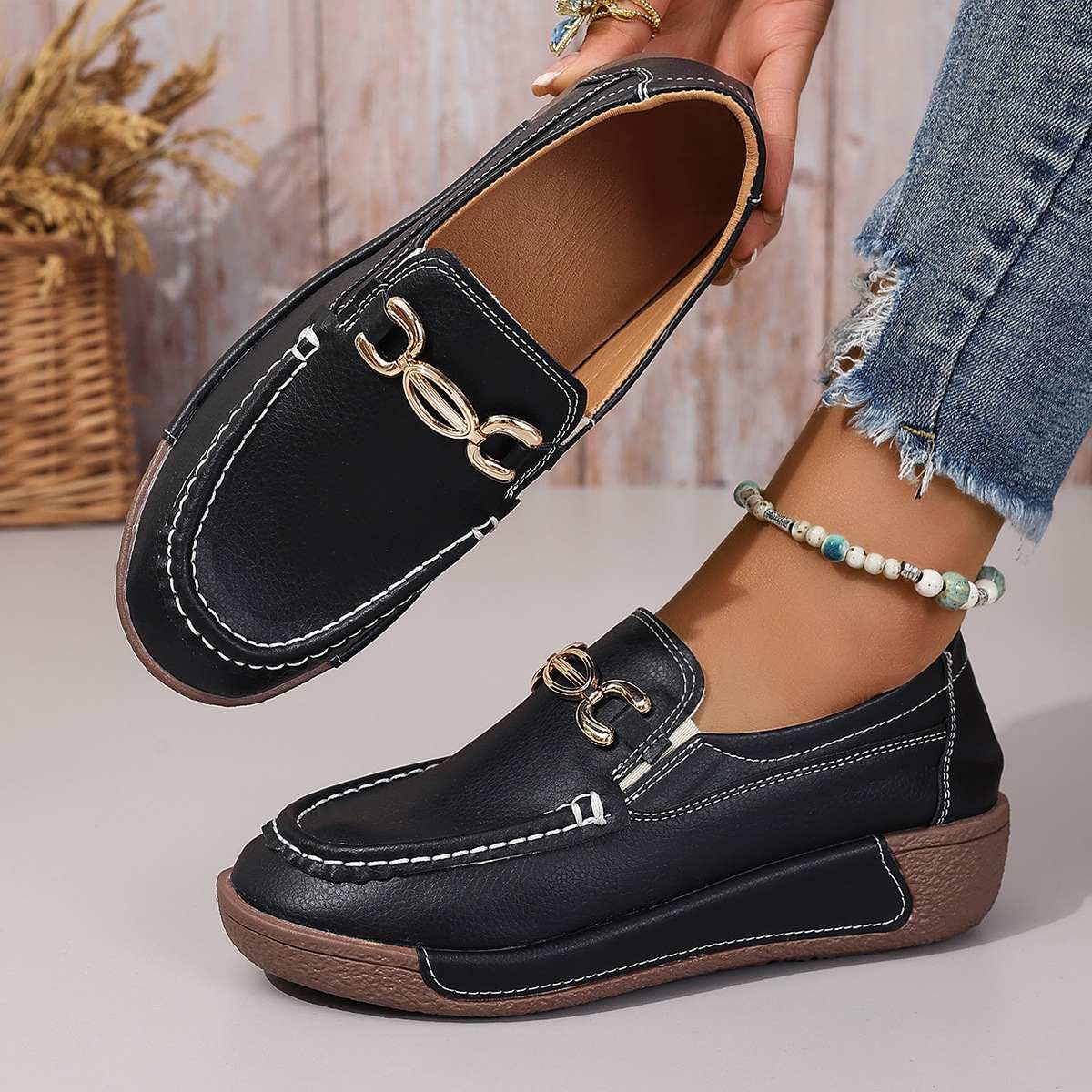 Large size women's single shoes 2024 summer new Europe and the United States cross-border flat round head metal buckle decorative women's single shoes