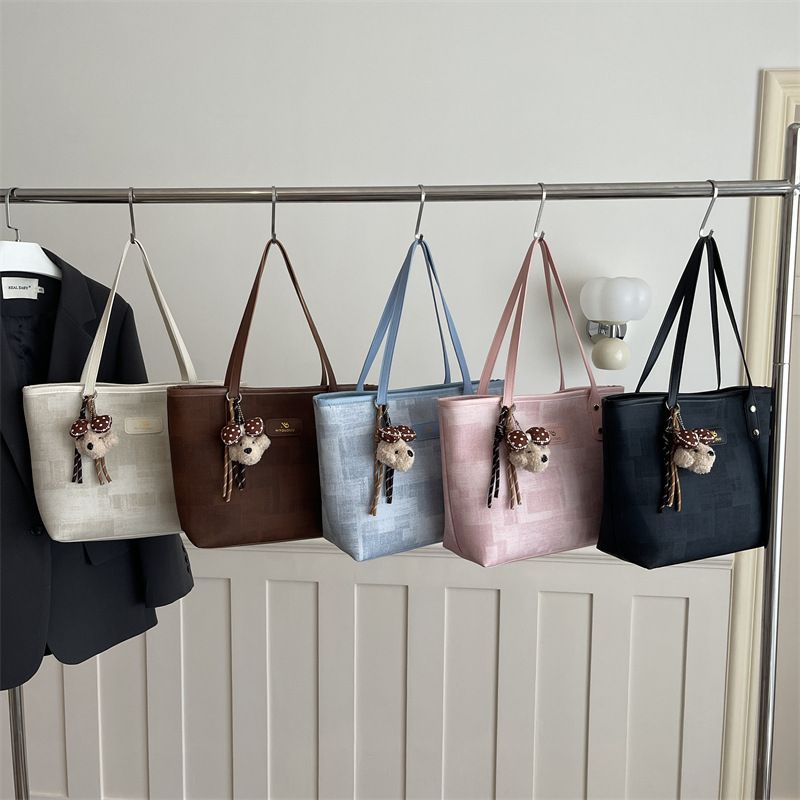 Women's Retro Large Capacity Tote Bag, Casual Shoulder Handbag with Optional Bear Charm, PU & Fabric Commuter & School Bag in 5 Colors
