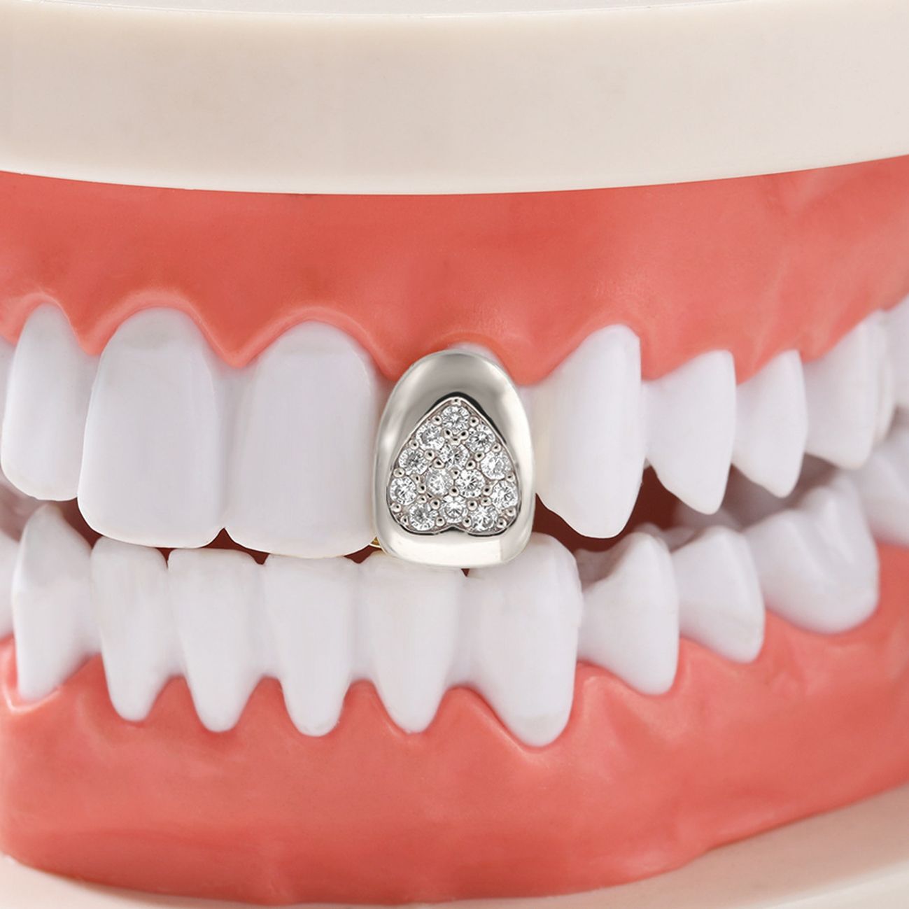 HIPHOP grillz braces single gold/silver inlaid zircon teeth grillz tooth grillz gold teeth silver teeth【Heart inlaid diamond】