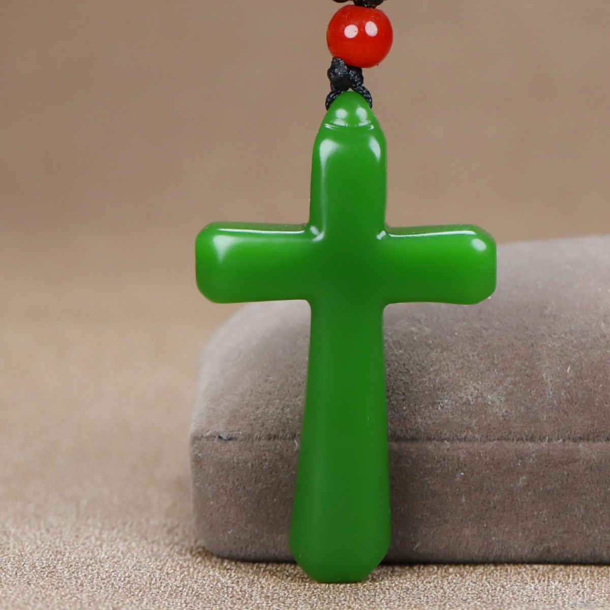 Xinjiang Hetian jade, white jade, jasper cross, pendant suet white jade, cross necklace men and women style.