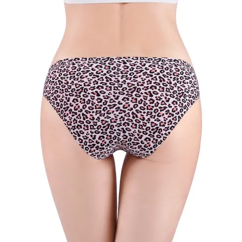 97 women's cotton panties seamless non-marking underwear light