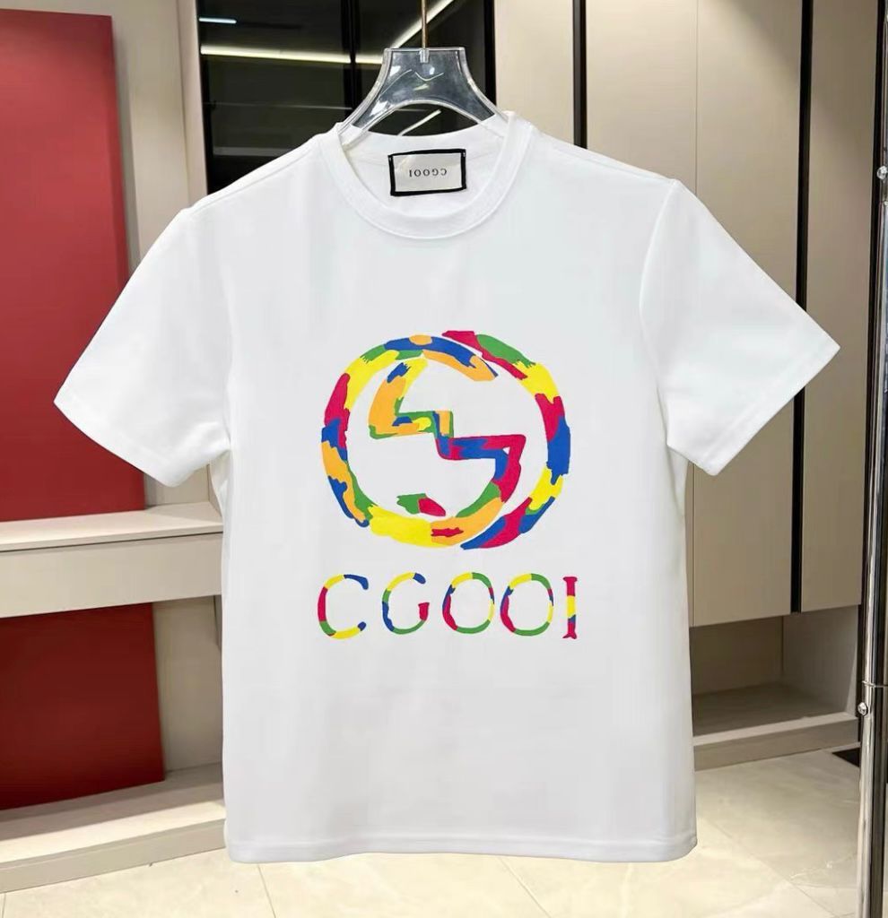 Gucci's Latest Iconic Unisex Cotton T-shirt with Frontal GG print - Unisex T-shirt 