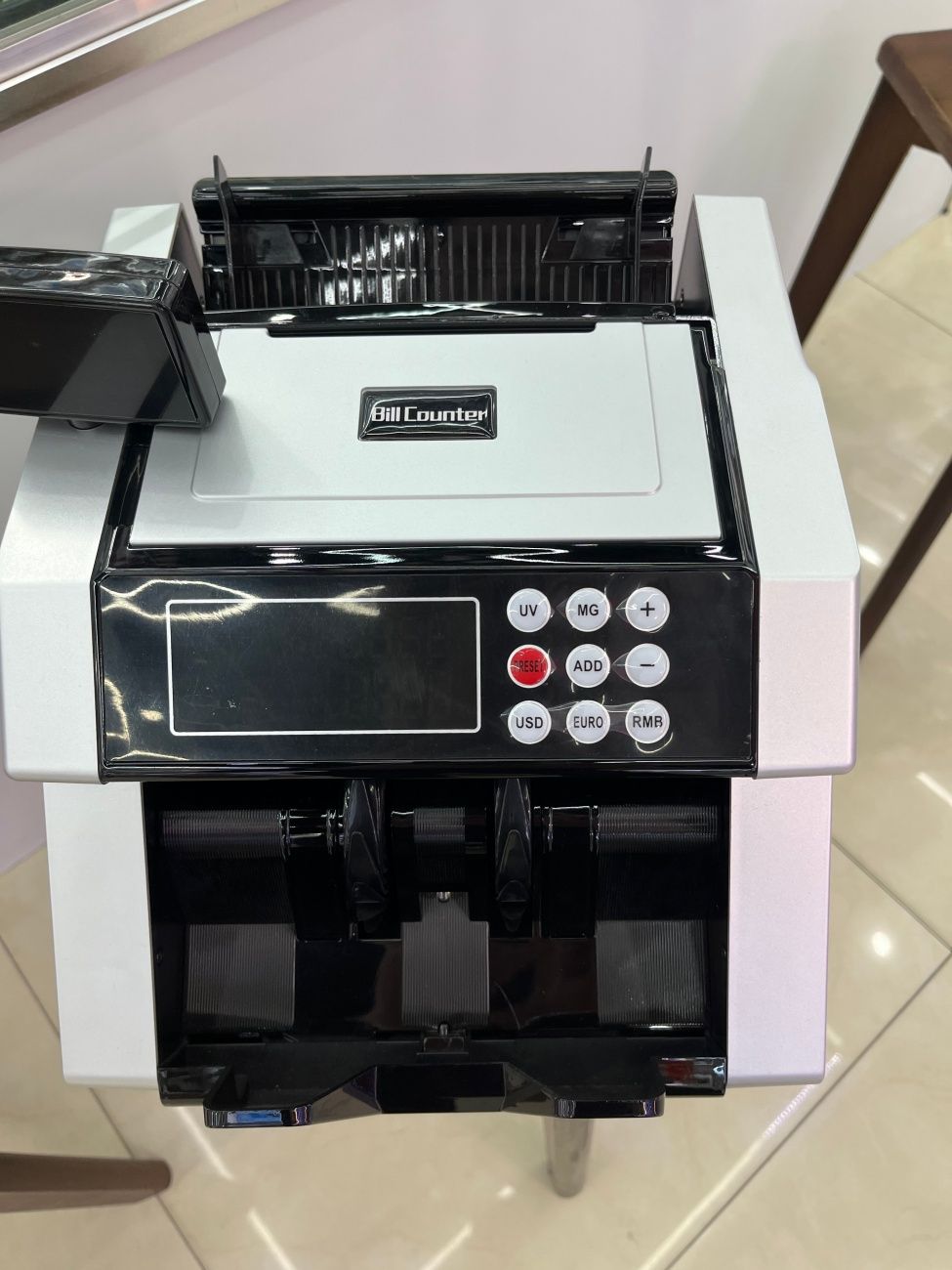 Vertical Smart Bill Counter UV MG IR Detection USD Euro RMB Multi-Currency Cash Counting Machine for Office Bank Store