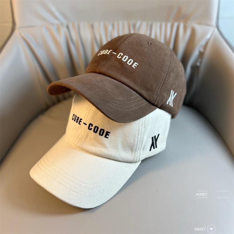 8888 Men's and Women's New Letter Baseball Hat Casual Sunhats