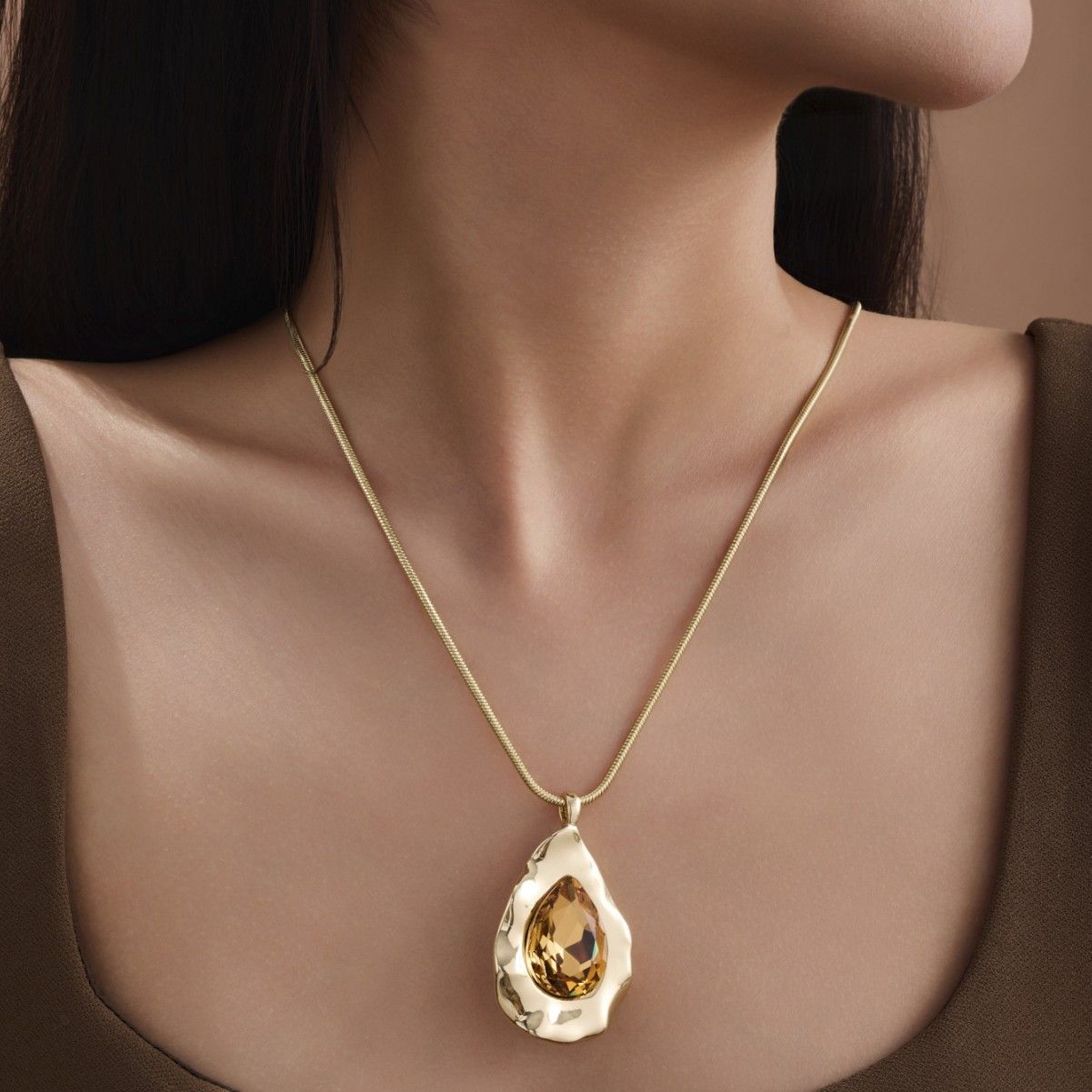 Gold Plated Teardrop Gemstone Pendant Necklace, Irregular Hammered Alloy Setting with Faceted Yellow Stone, Adjustable 62cm Snake Chain for Women
